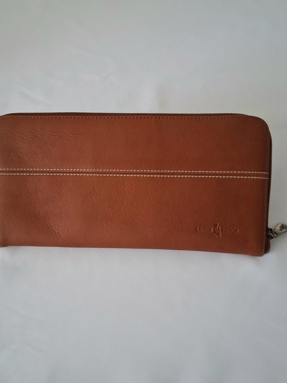 Links and Kings Brown Crown Glove Keeper